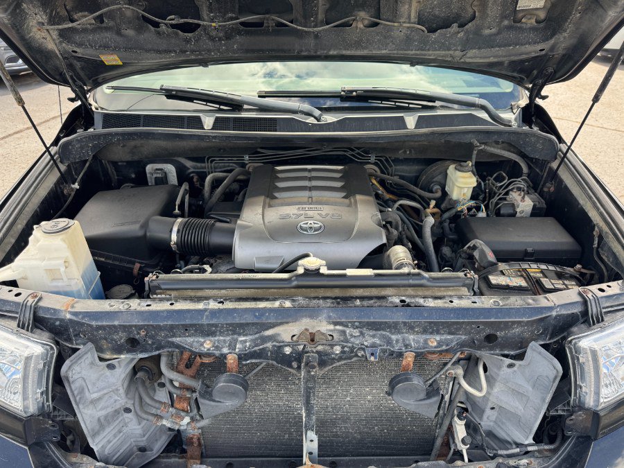 Used 2010 Toyota Tundra 4x4 Double Cab image 22
