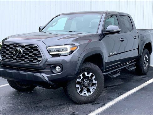 Used 2023 Toyota Tacoma TRD Off-Road AWD/4WD image 1