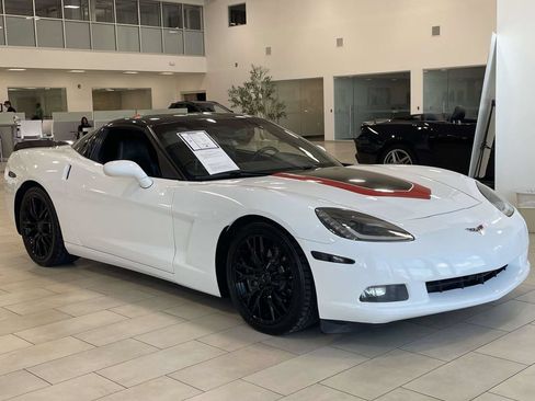 Used 2009 Chevrolet Corvette Coupe w/ Preferred Equipment Group RWD image 1
