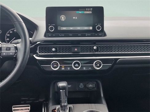 Used 2023 Honda Civic Sport image 16