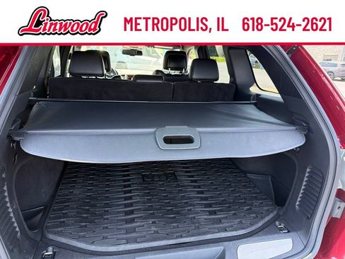 Used 2015 Jeep Grand Cherokee Limited AWD/4WD image 13
