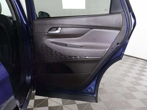 Used 2020 Hyundai Santa Fe SE image 23