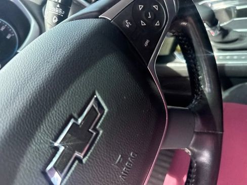 Used 2020 Chevrolet Traverse RS AWD/4WD image 14