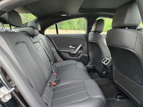 Used 2025 Mercedes-Benz CLA 250 4MATIC image 25