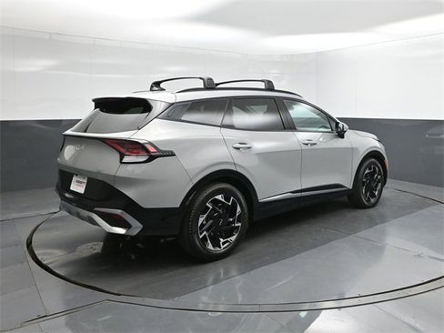 Used 2023 Kia Sportage SX image 11