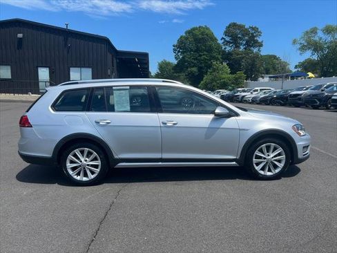 Used 2017 Volkswagen Golf Alltrack S AWD/4WD image 6