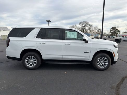 New 2026 Chevrolet Tahoe LT image 2