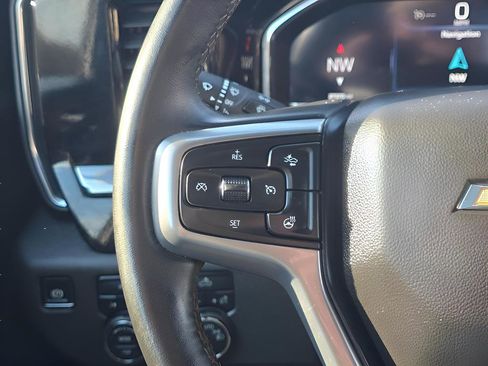 Used 2025 Chevrolet Silverado 1500 LT AWD/4WD image 17