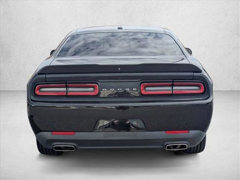 Used 2019 Dodge Challenger SXT w/ Blacktop Package image 7