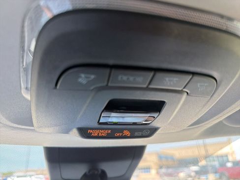 Used 2022 Toyota Corolla Cross LE image 30