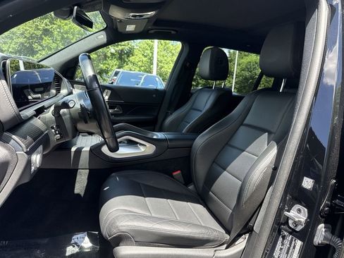 Used 2022 Mercedes-Benz GLS 450 4MATIC image 13