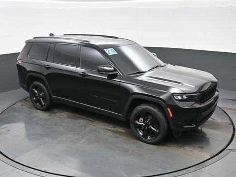 Used 2024 Jeep Grand Cherokee L Altitude image 38