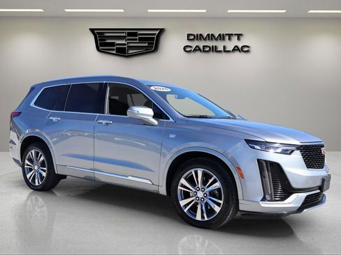 Certified 2025 Cadillac XT6 Premium Luxury image 7