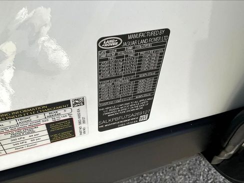Certified 2025 Land Rover Range Rover Long Wheelbase SE AWD/4WD image 33