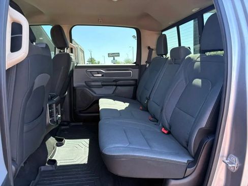Used 2019 RAM 1500 Big Horn AWD/4WD image 18