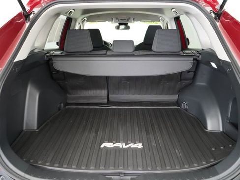 Used 2023 Toyota RAV4 LE image 52