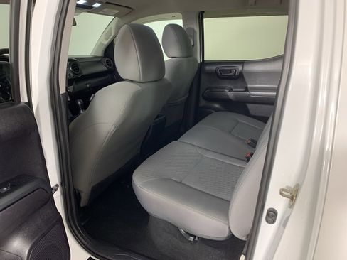 Used 2020 Toyota Tacoma SR image 29