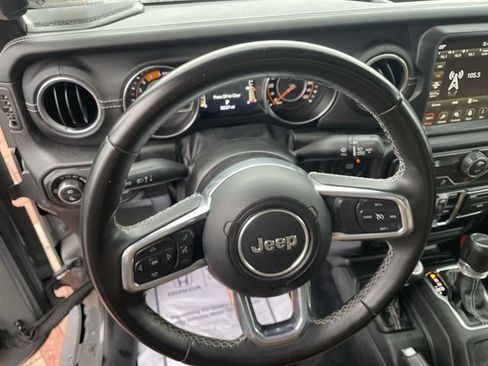 Used 2022 Jeep Gladiator Overland w/ Popular Equipment Package AWD/4WD image 10