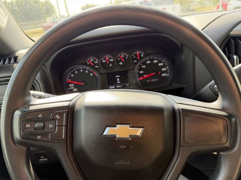 Used 2024 Chevrolet Silverado 1500 Custom image 12
