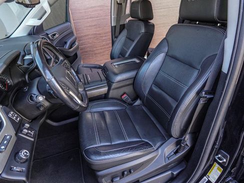 Used 2019 GMC Yukon XL Denali w/ Denali Ultimate Package RWD image 16