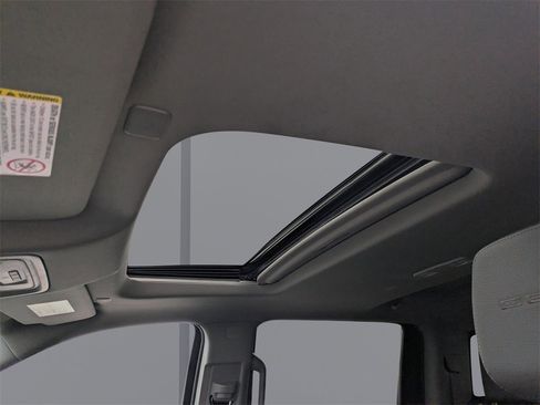 Used 2023 GMC Sierra 2500 Denali w/ Denali Black Diamond Edition image 20