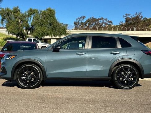 Certified 2023 Honda HR-V Sport image 9