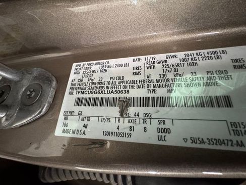 Used 2020 Ford Escape SE image 27