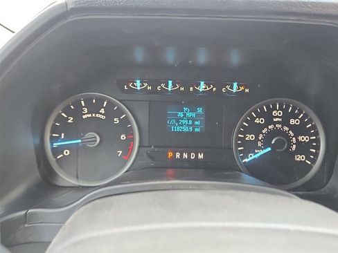 Used 2020 Ford F150 XLT image 3