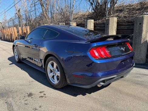 Used 2019 Ford Mustang Coupe image 7