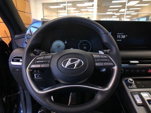 Used 2024 Hyundai Palisade Calligraphy image 13