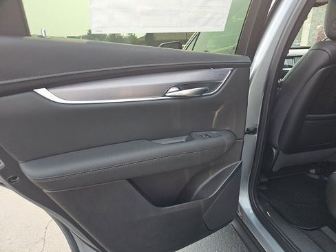 New 2025 Cadillac XT5 Luxury w/ LPO, Floor Liner Package image 6