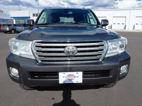 Used 2013 Toyota Land Cruiser AWD/4WD image 9
