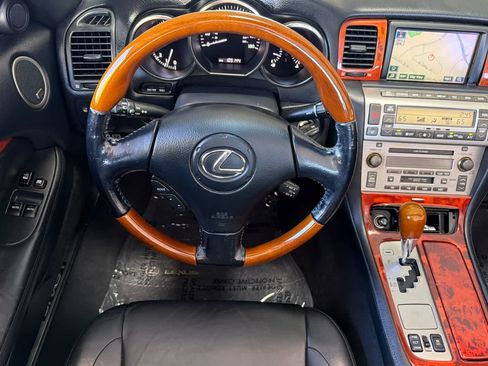 Used 2007 Lexus SC 430 Convertible RWD image 14