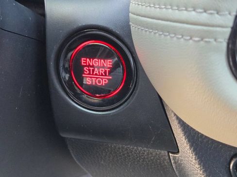 Used 2023 Honda HR-V LX image 20