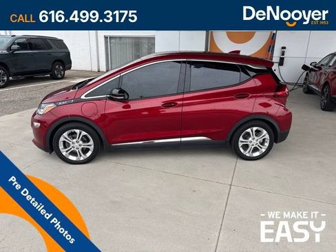 Used 2020 Chevrolet Bolt LT FWD image 3