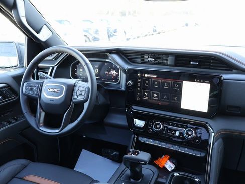New 2026 GMC Sierra 1500 AT4 w/ AT4 Premium Package AWD/4WD image 33