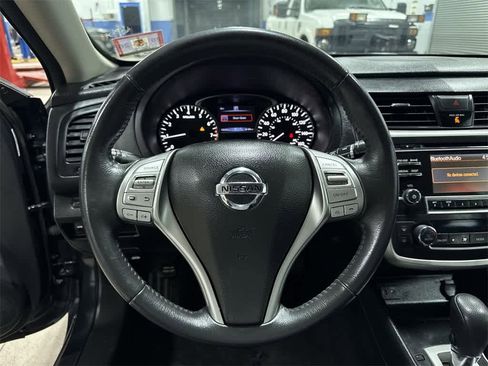 Used 2017 Nissan Altima 2.5 SV image 18