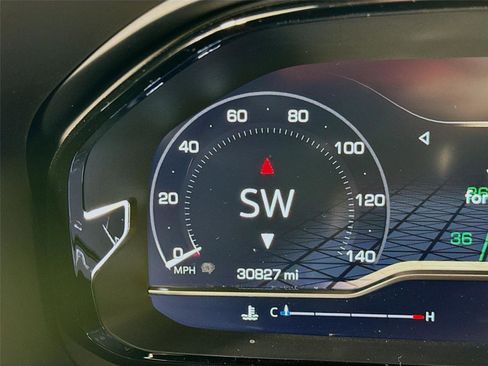 Used 2024 GMC Yukon Denali Ultimate AWD/4WD image 6