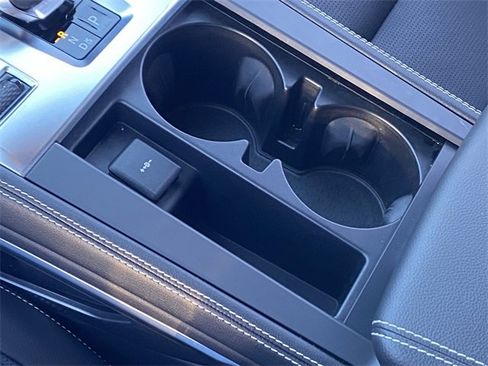 Used 2025 Jaguar F-PACE R-Dynamic S image 20