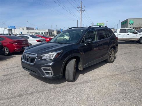 Used 2019 Subaru Forester Limited image 2