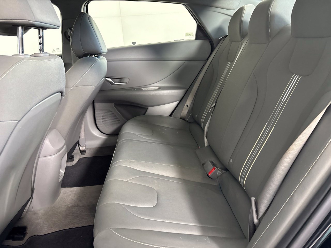 Used 2025 Hyundai Elantra Sport FWD image 23