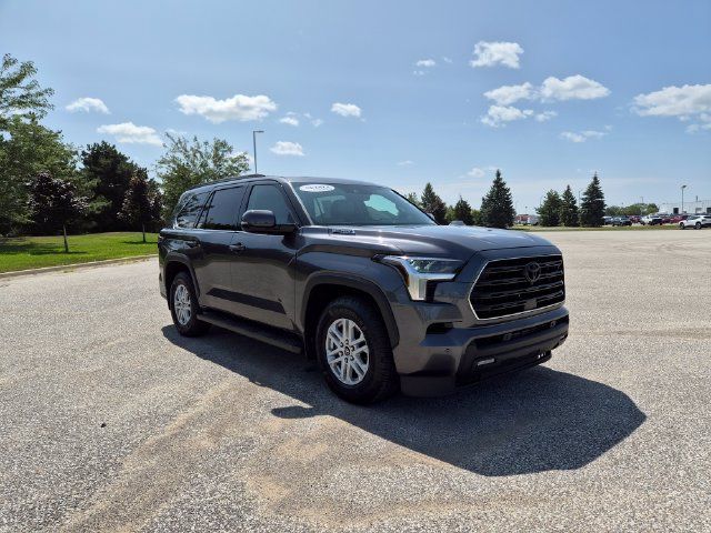 Used 2023 Toyota Sequoia SR5 w/ SR5 Premium Package AWD/4WD image 4