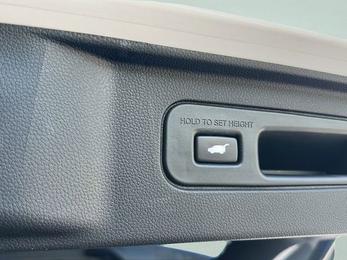 Used 2024 Honda Pilot EX-L image 29