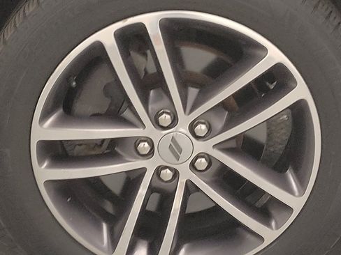 Used 2019 Dodge Charger SXT AWD/4WD image 31