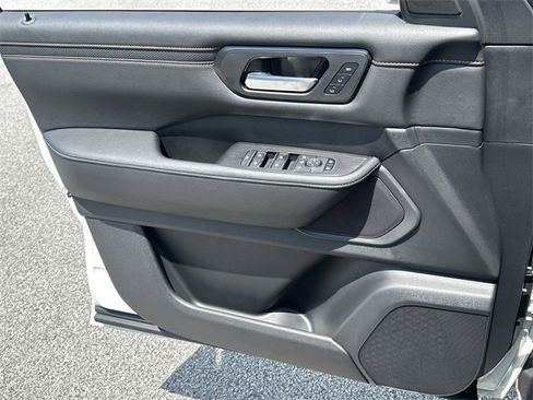 New 2025 Nissan Armada PRO-4X w/ Pro-4X Premium Package image 23