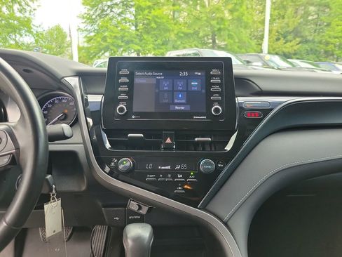 Used 2023 Toyota Camry SE FWD image 23
