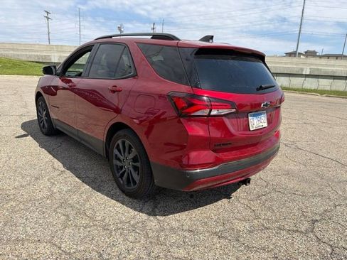 Used 2022 Chevrolet Equinox RS w/ RS Leather Package AWD/4WD image 4