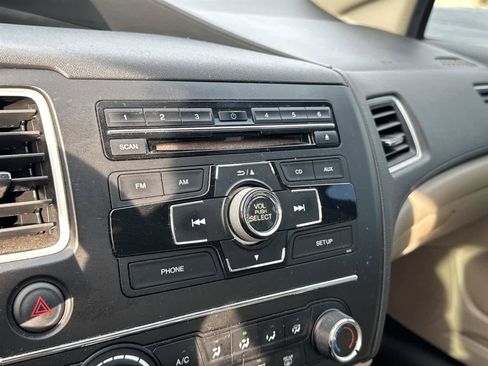 Used 2014 Honda Civic LX image 25