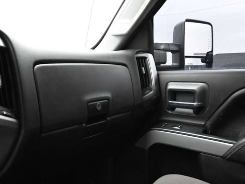 Used 2016 Chevrolet Silverado 2500 LT w/ Midnight Edition AWD/4WD image 15