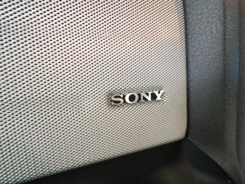 Used 2013 Ford F150 Platinum image 13